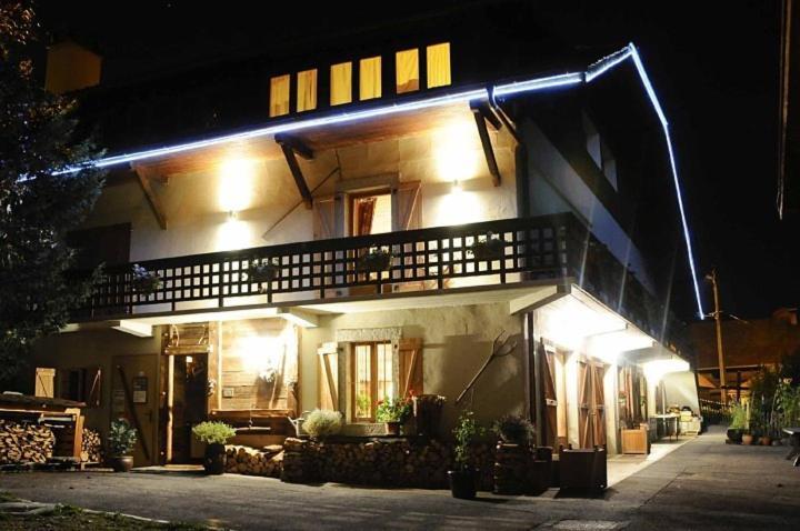 La Ferme D Emilienne Bed & Breakfast Sallanches Ngoại thất bức ảnh